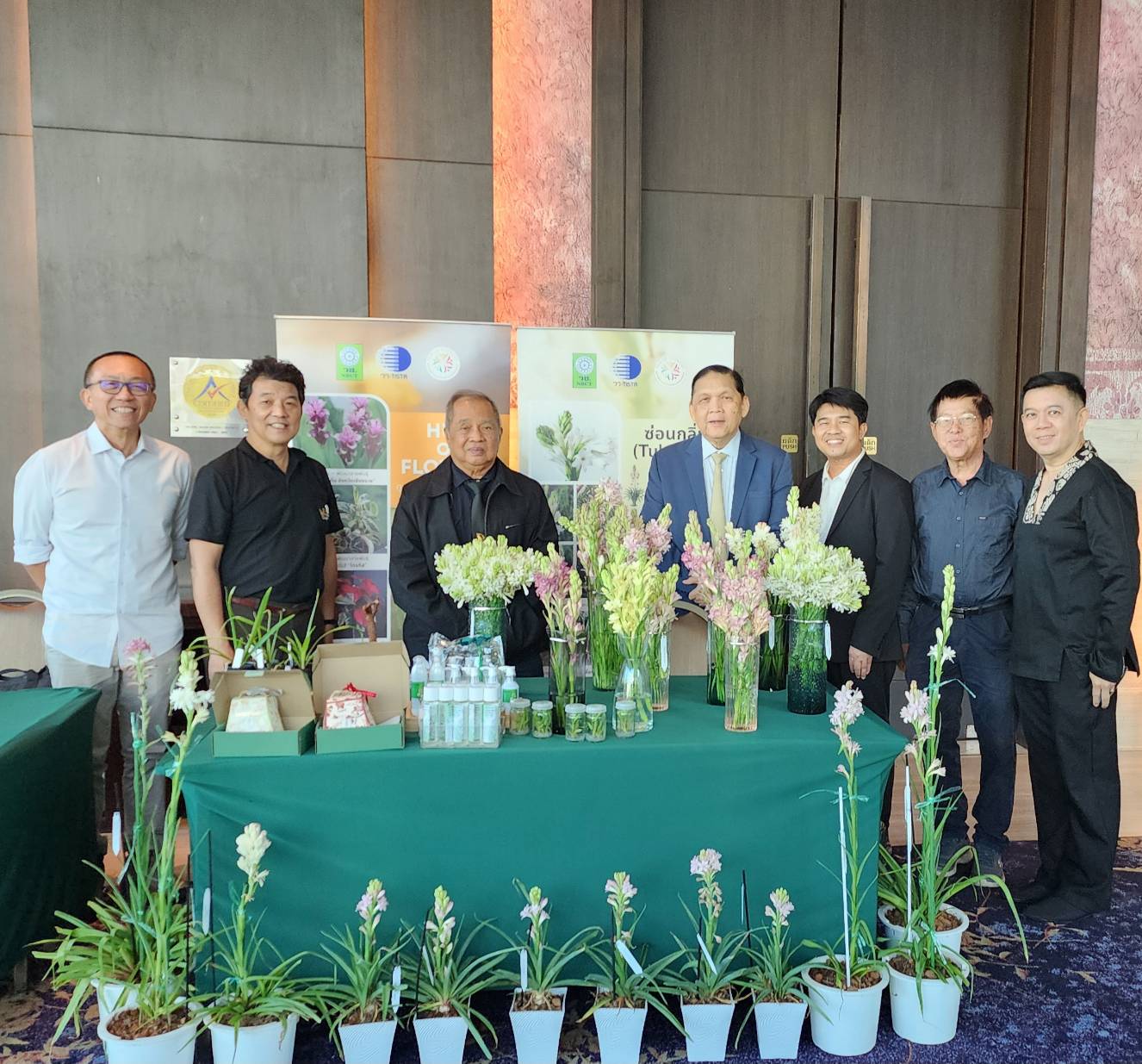 Huf of Flowers เปิดเวทีแลกเปลี่ยนองค์ความรู้ ยกระดับการผลิตและต่อยอดการใช้ประโยชน์ไม้ดอกไม้ประดับสู่การพัฒนาอย่างยั่งยืน